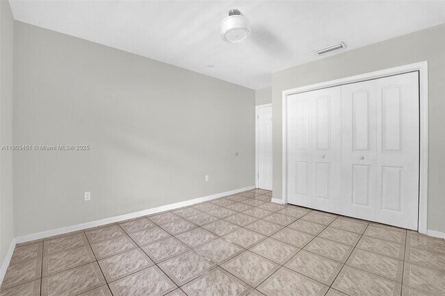 Building Photo - 12193 SW 82nd Ave