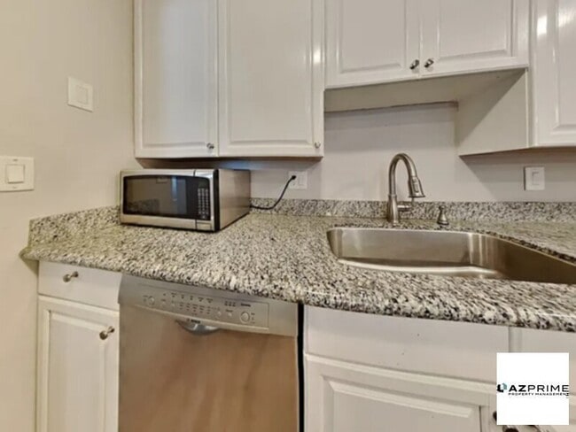 Building Photo - Welcome to your next home