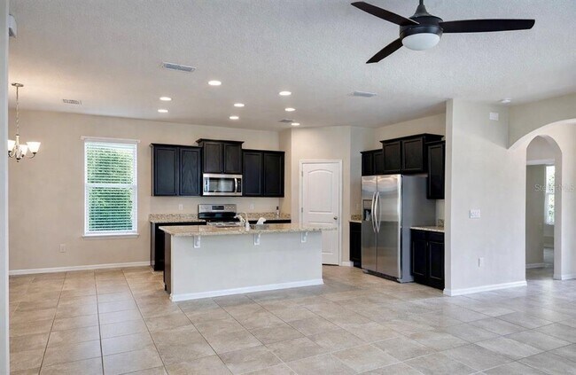 Building Photo - 16719 Harper Cove Dr