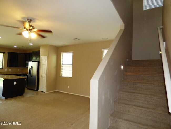 Building Photo - 8623 S 40th Dr