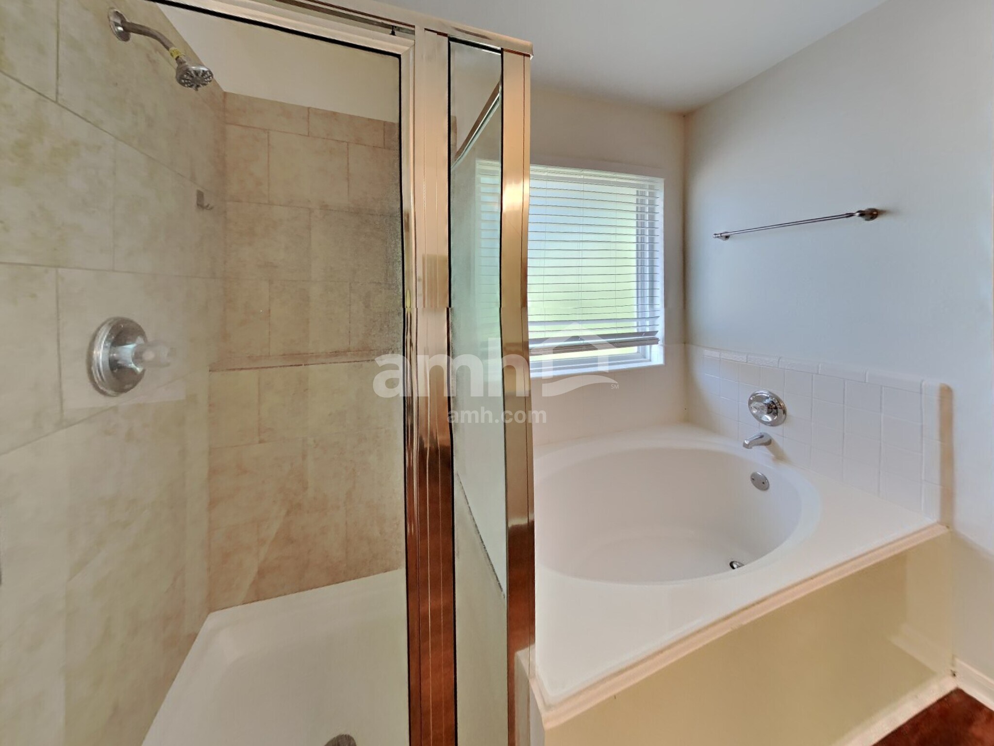 Building Photo - 31442 Camden Village Dr