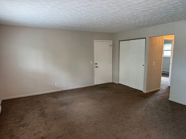 Building Photo - Bright & Fresh 2 Bedroom Apartment – Ready...