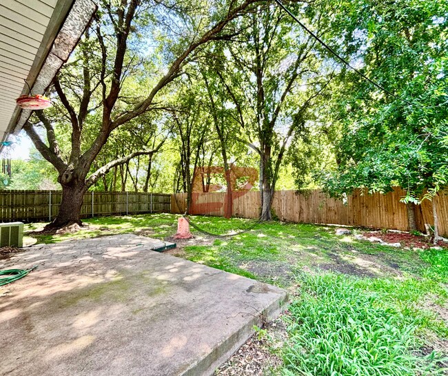 Building Photo - 1809 Ramada Dr
