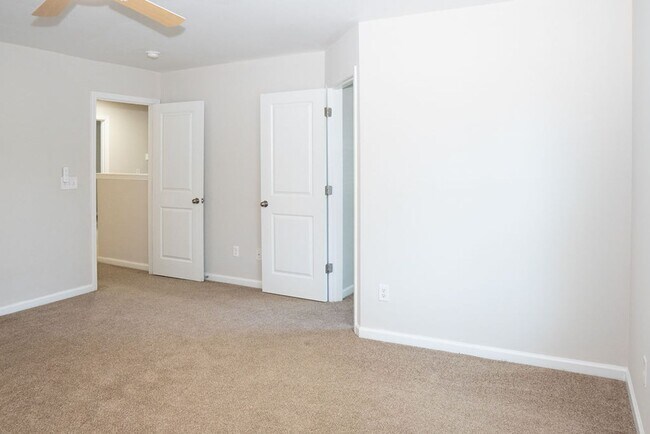 Building Photo - 17 Enoree Way