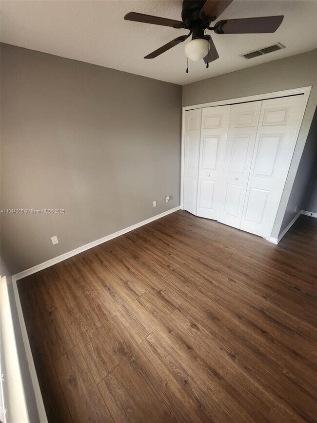 Building Photo - 6404 Las Palmas Way