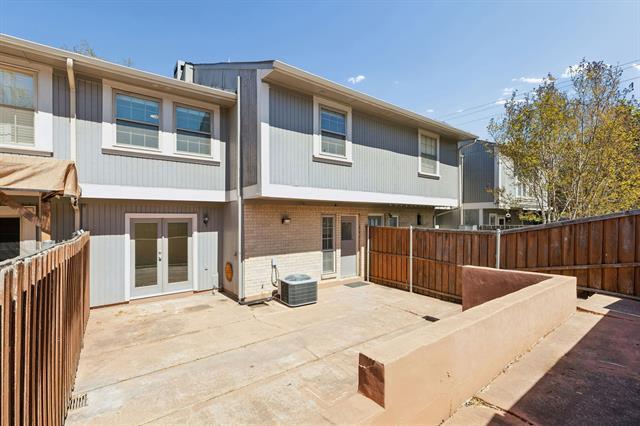 Building Photo - 7616 Woodthrush Dr