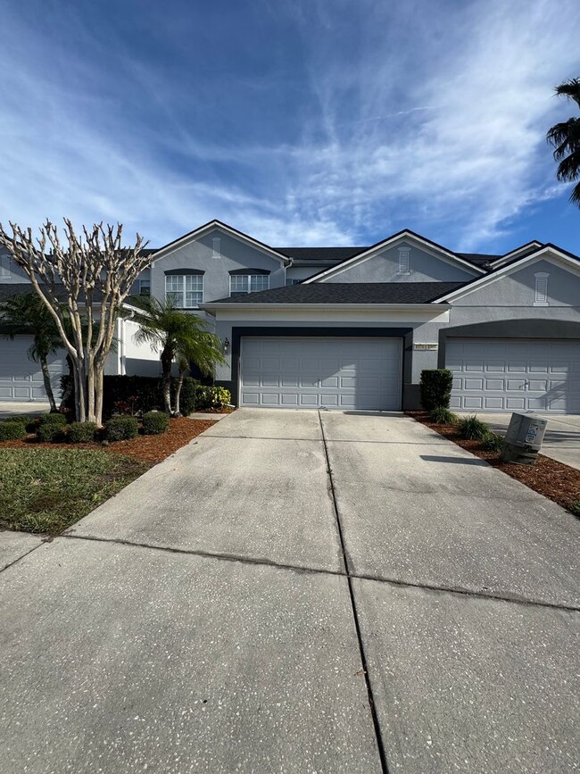 Building Photo - Spring Isle: 3 Bedroom, 3.5 Bath, 2 Car Ga...