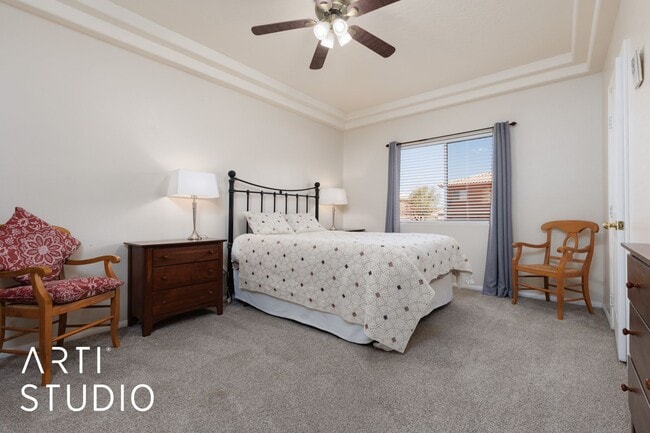 Building Photo - 3 Bedroom, 2 Bathroom Condo at The Falls