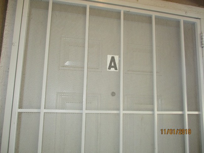 Building Photo - 226 W Dakota Ave