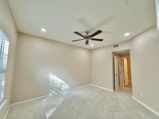 Building Photo - Beautifully Updated 2BR/2BA Corner Lot Home in Mill Pond – Monticello