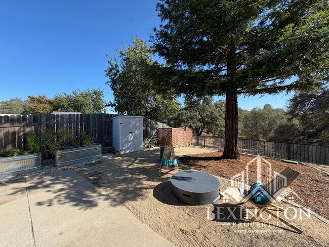 Building Photo - Pristine, single-story, 3bd/2ba, Home in Cameron Park!