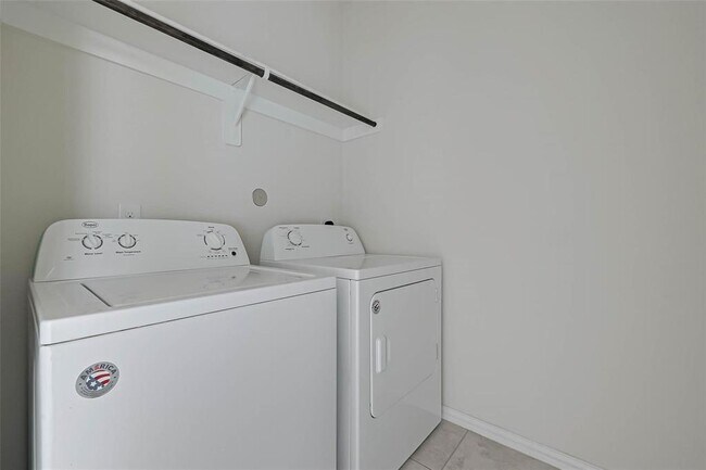 Building Photo - 20323 Creekdale Bend Dr