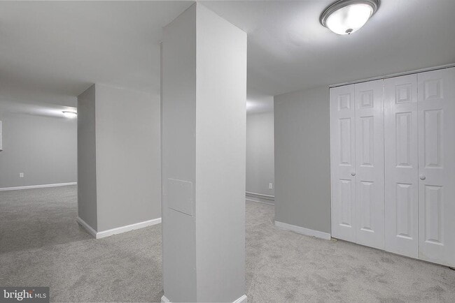 Building Photo - 178 Daimler Dr