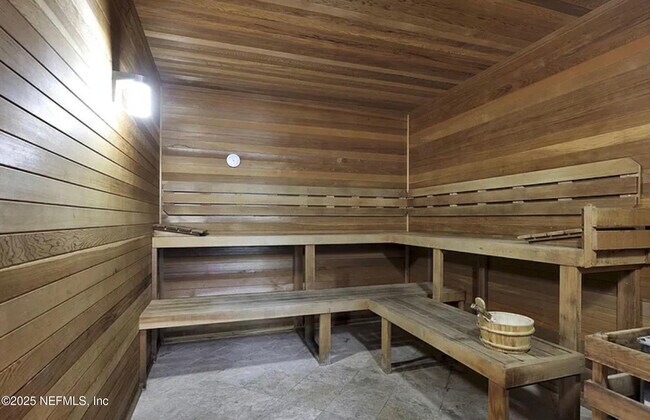 Building Photo - 4300 S Beach Pkwy