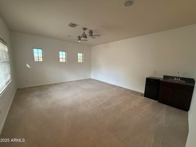 Building Photo - 2807 E Desert Broom Pl