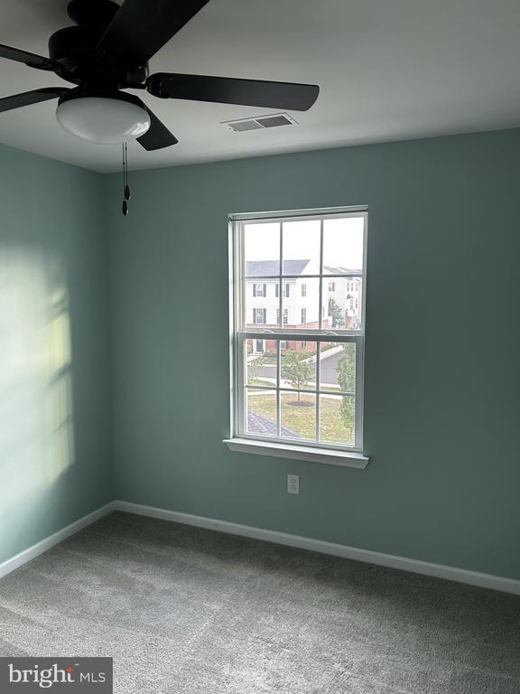 Building Photo - 251 Compass Dr