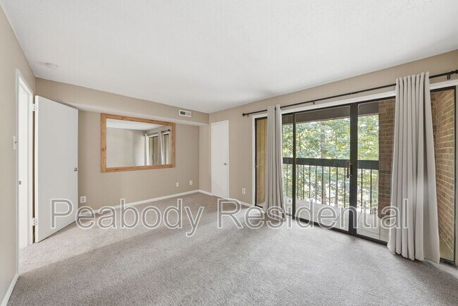 Building Photo - 1570 Moorings Dr