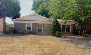 Building Photo - 4601 Clover Ln
