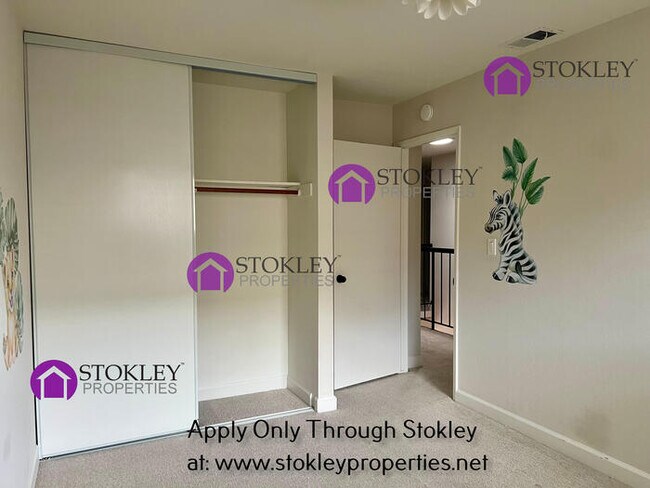 Building Photo - 1659 Siskiyou Dr