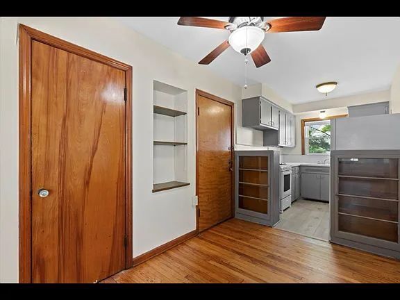 Building Photo - 3815 E Layton Ave