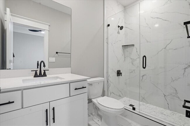 Building Photo - 15165 Serene Shrs Lp