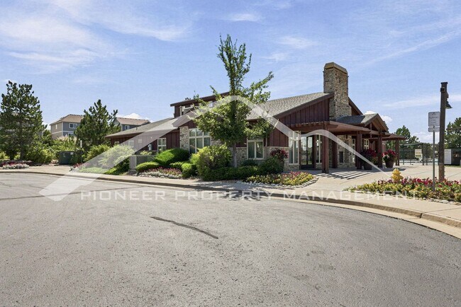 Building Photo - 6583 S Irvington Way