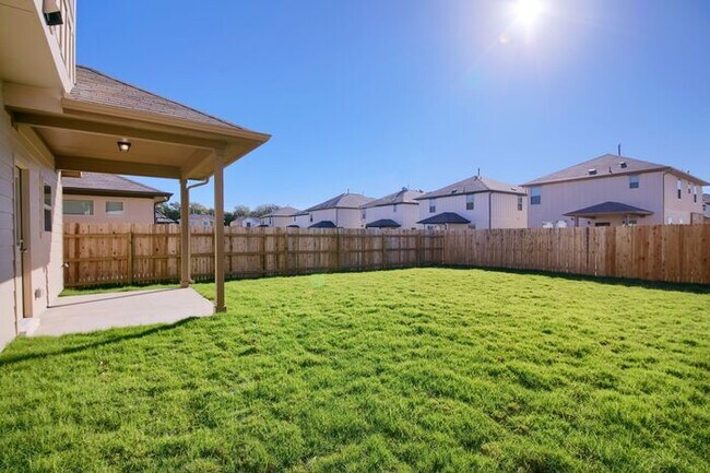 Building Photo - Charming 4 beds 3.5 baths in Leander