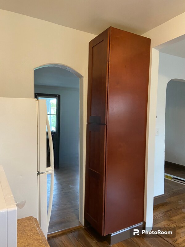 Building Photo - 1205 Queen St NE