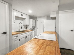 Building Photo - 1441 Dorothy Ave