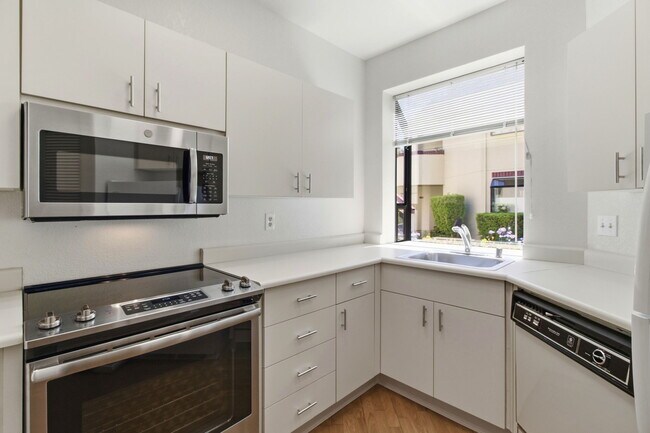 Building Photo - 101 Shorebird Cir