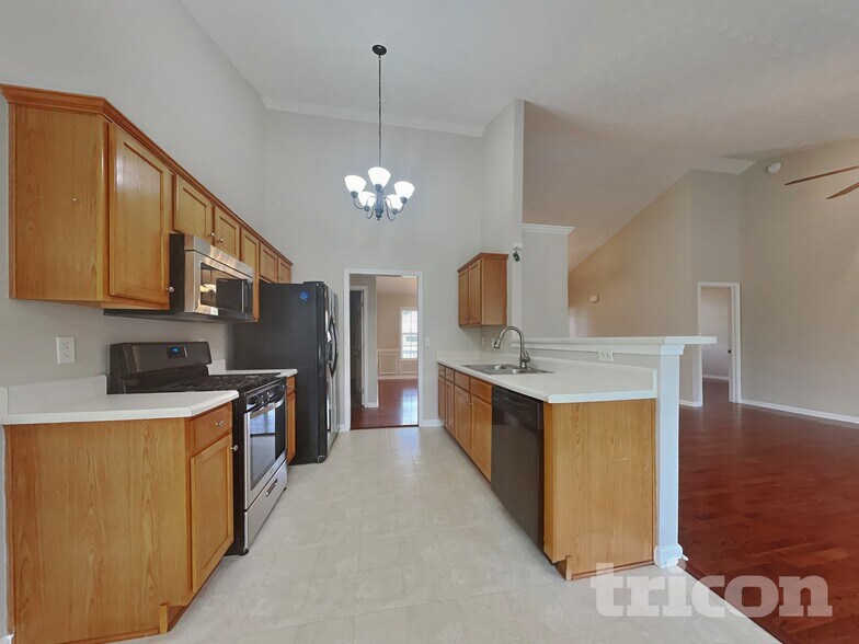 Building Photo - 223 Overlook Ct
