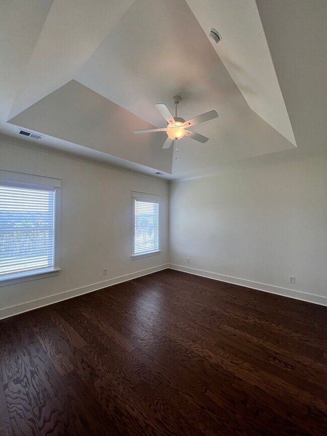 Building Photo - New Construction- One level home with luxurious finishes!