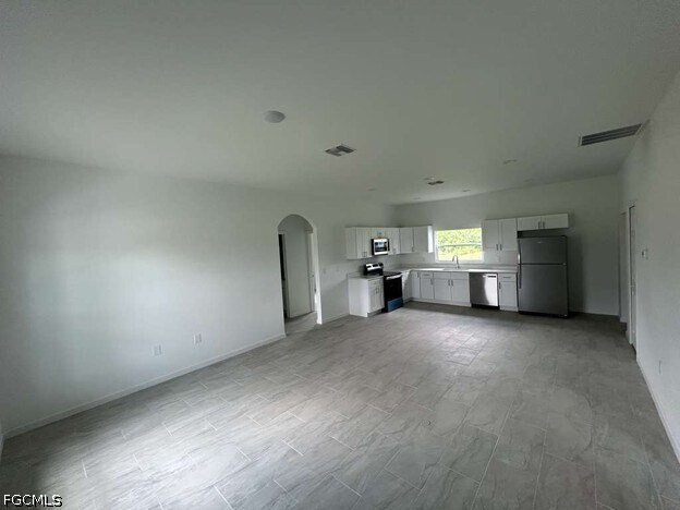 Building Photo - 1701 NE 44th Terrace