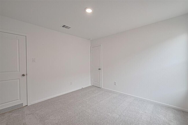 Building Photo - 28930 Rustic Windmill Wy