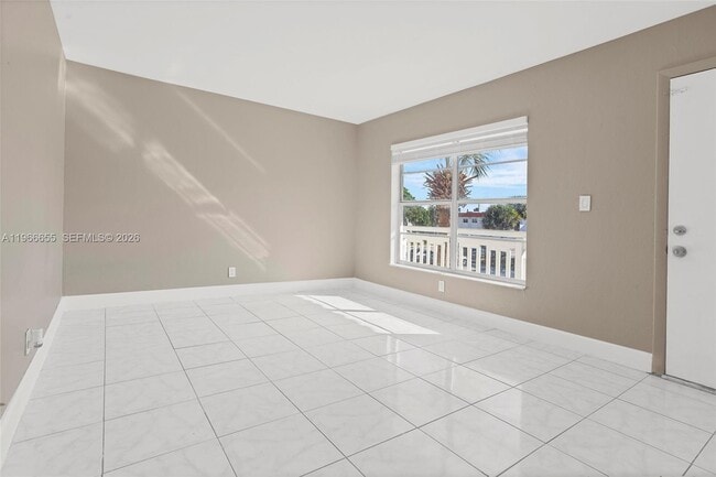 Building Photo - 1333 S Dixie Hwy