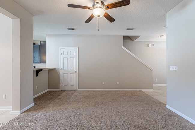 Building Photo - 3861 Aubrey Ln