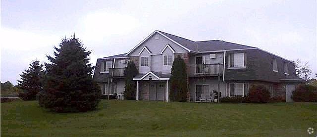 Building - Lakeview Meadow Apartments