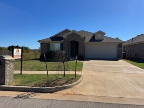 Building Photo - Storm shelter, All Appliances and security system with monitoring! 4 bed, 2 bath 2 car garage!
