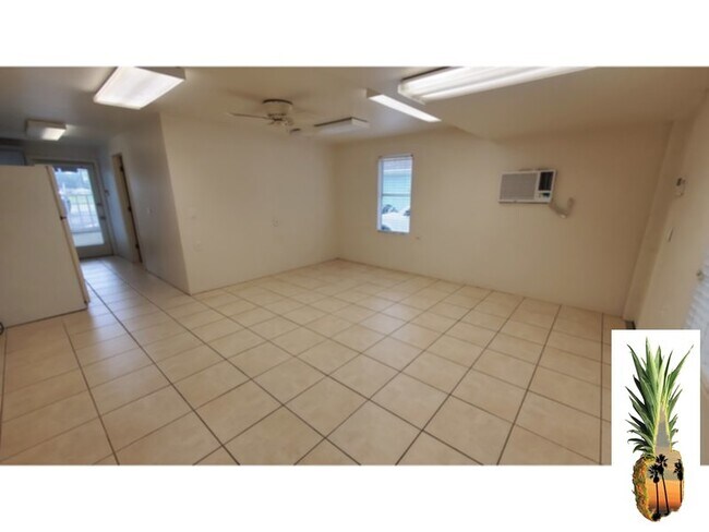 Building Photo - 1 bedroom, 1 bath, apartment, Englewood
