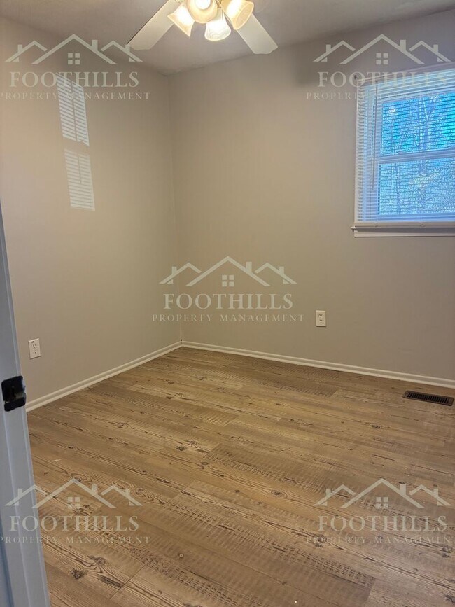 Building Photo - 136 Muirhead Rd