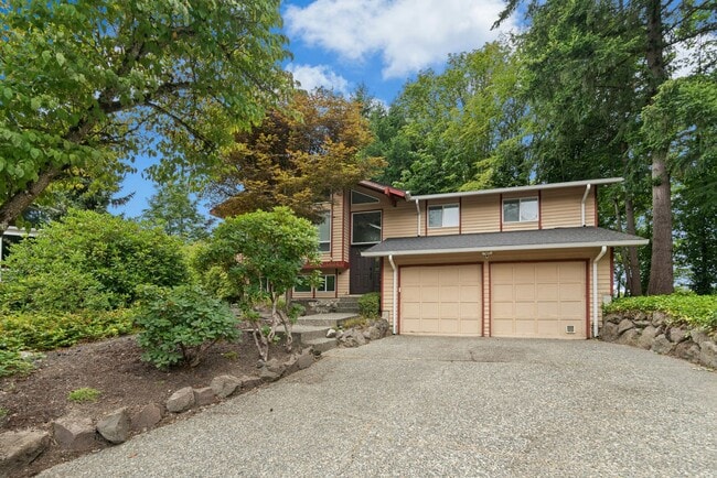 Building Photo - 4bd/2.5ba Bellevue Home