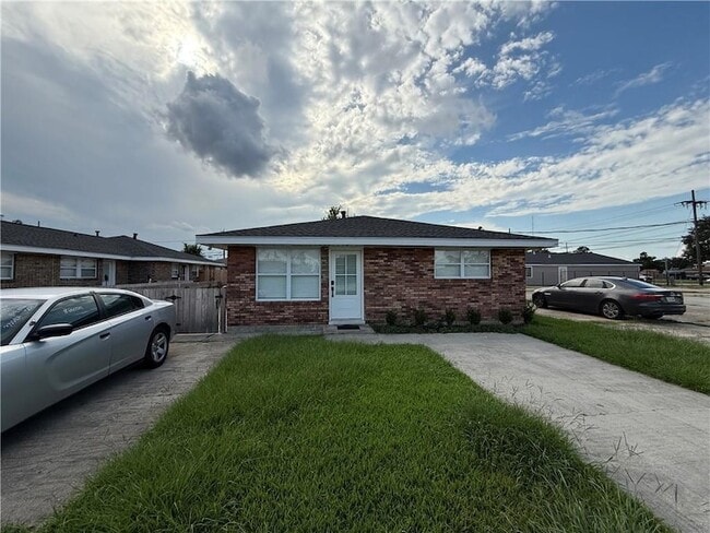 Primary Photo - 2512 Chalona Dr
