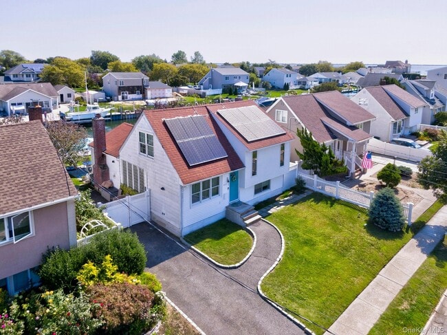 Building Photo - 435 East Dr