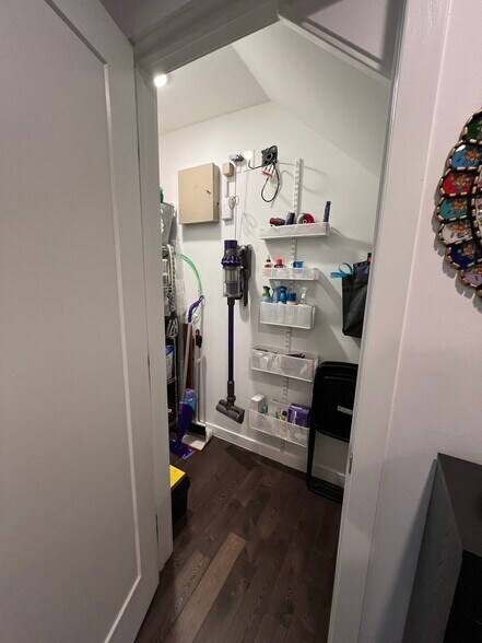 Building Photo - 753 N 20th St