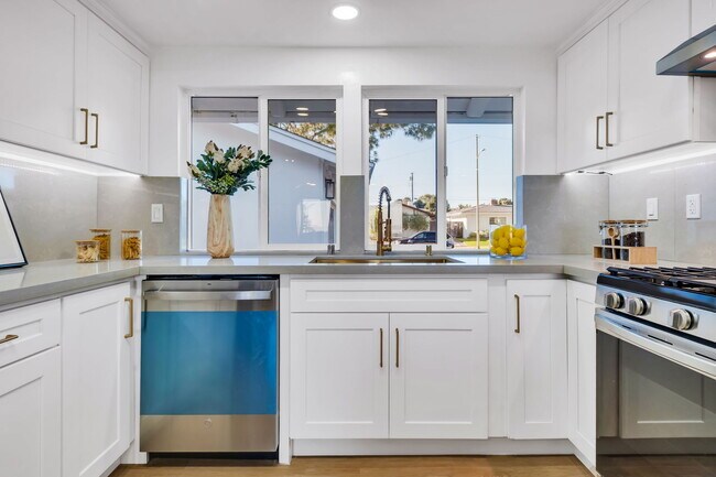 Building Photo - 26700 Indian Peak Rd