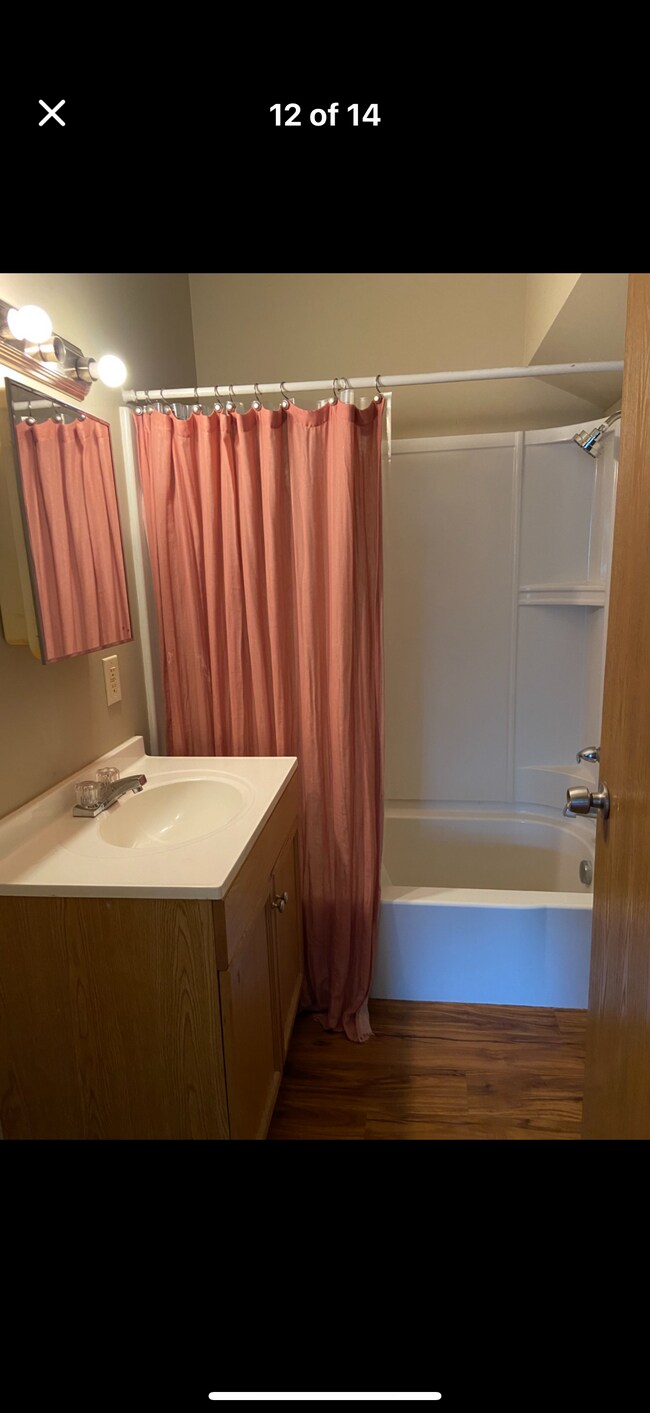 Building Photo - 522 Fleming St