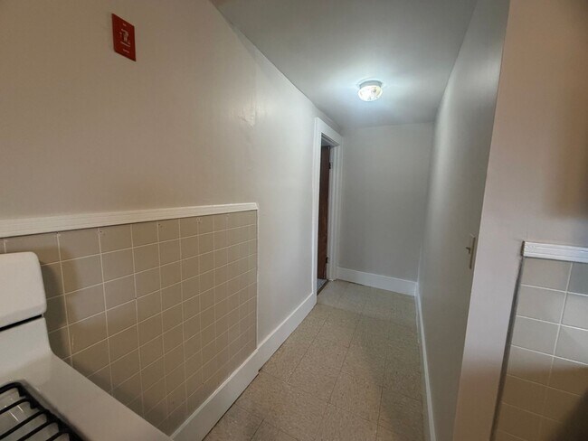 Building Photo - 21-23 Lyman Street