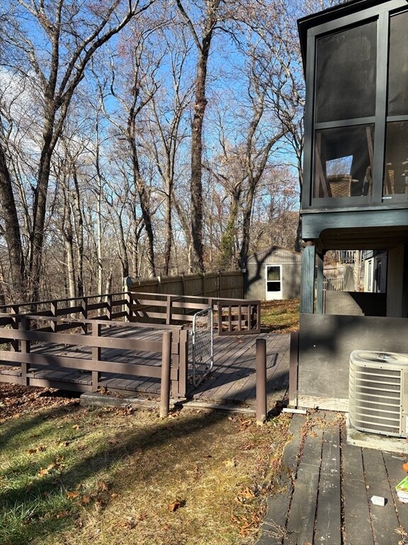 Building Photo - 150 W Wrentham Rd