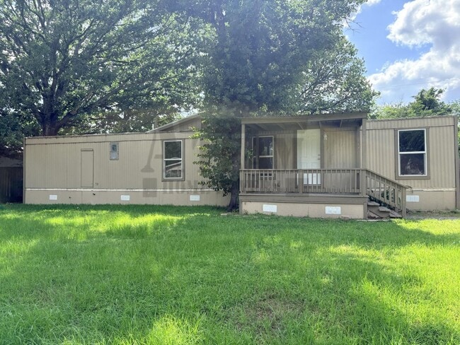 Building Photo - Cozy 3 Bed 1 Bath house