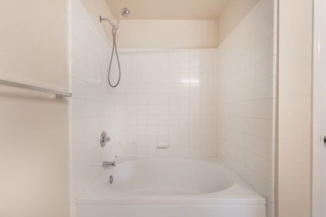 Building Photo - Highland Farms~Single Story 3 Bedroom with Study on Corner Lot